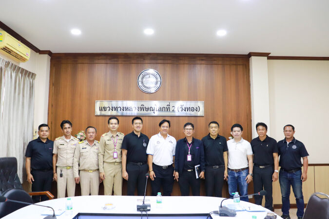 การประชุมพิจารณาดำเนินการยื่นคำขออนุญาตทำไม้ในเขตทางหลวง ถนน 1295 ตอน 0100 ตอน กกไม้แดง- เนินมะปราง